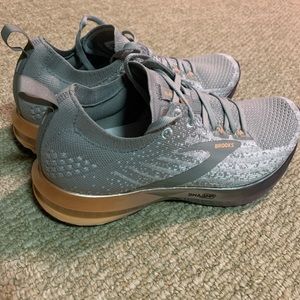 New Brooks Levitate 3 Neutral Running Shoe sz8